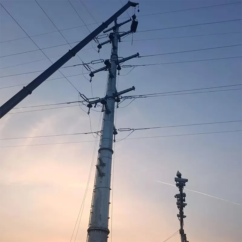 220 kV cevni stolp za prenos moči